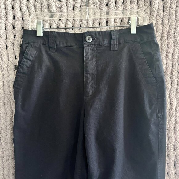 3 Pairs of Old Navy Ankle length Pants - Size Medium (10) - Picture 3 of 15